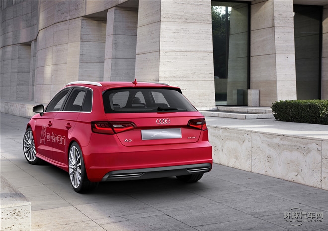 2015款 Sportback e-tron 運(yùn)動(dòng)型