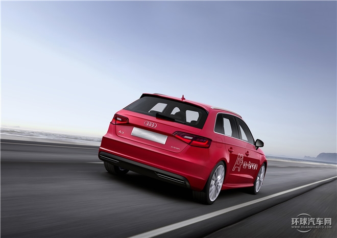2015款 Sportback e-tron 運(yùn)動型