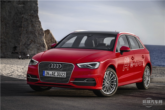 2015款 Sportback e-tron 運(yùn)動型