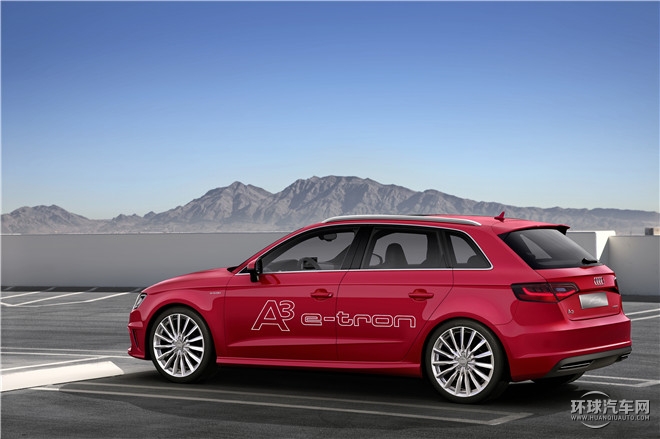 2015款 Sportback e-tron 運(yùn)動型