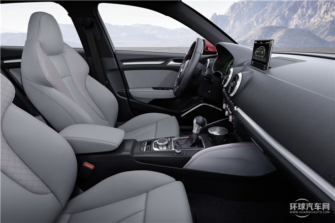 2015款 Sportback e-tron 運(yùn)動(dòng)型