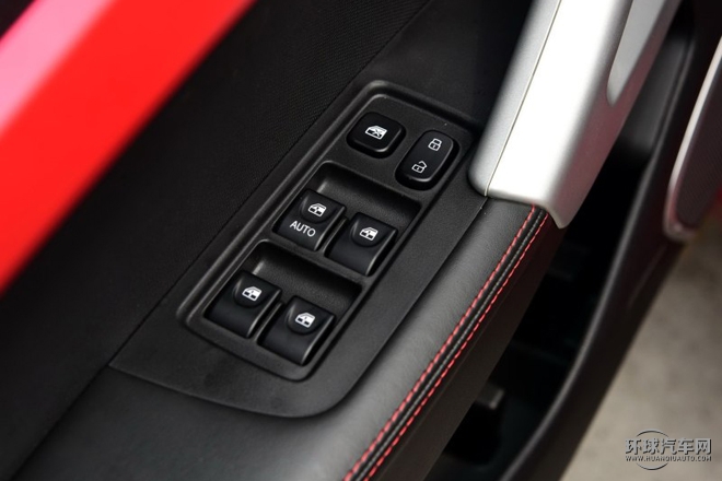 2015款 1.5L 手動豪華智能型