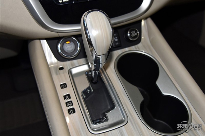 2015款 2.5L XV RES Plus 兩驅(qū)豪雅版