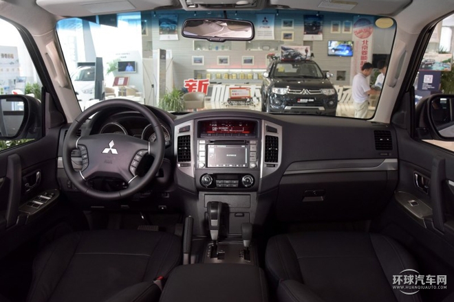 2016款 3.0L 自動(dòng)豪華版 國(guó)V
