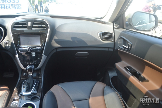 2014款 1.8T 自動(dòng)兩驅(qū)超享版
