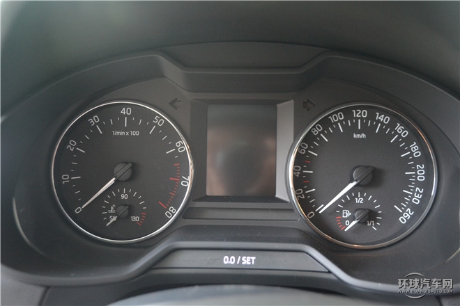 2016款 1.6L 自動(dòng)創(chuàng)行版