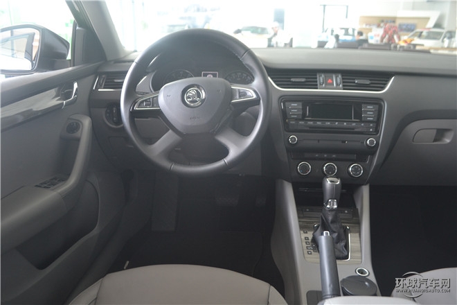 2016款 1.6L 自動智行版