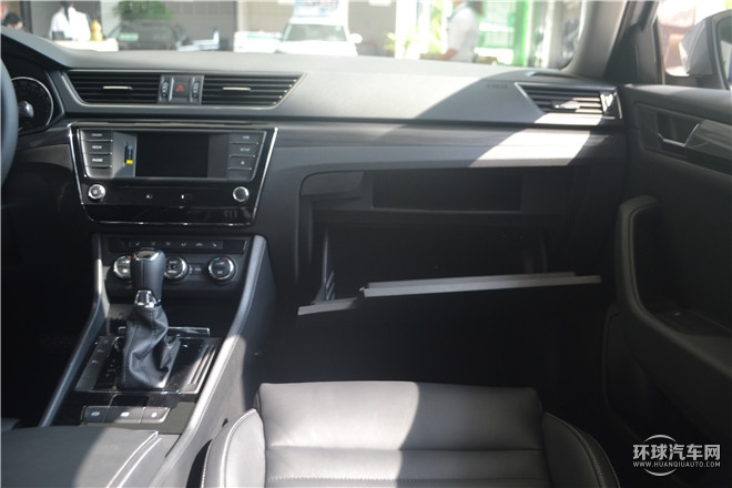 2016款 330TSI DSG創(chuàng)行版