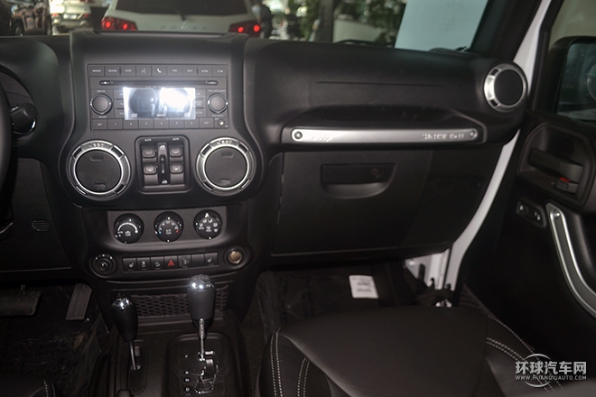 2015款 3.6L 四門舒享版 Rubicon