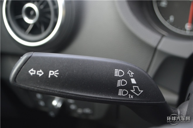 2015款 Sportback 40 TFSI 自動(dòng)豪華型