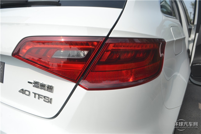 2015款 Limousine 40 TFSI 自動舒適型