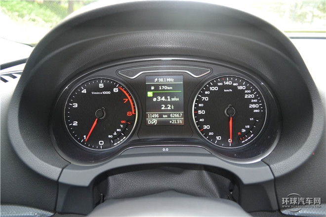 2015款 Limousine 40 TFSI 自動舒適型