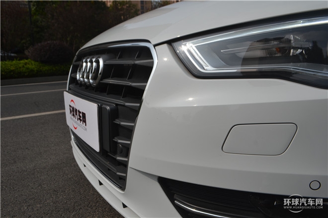 2015款 Limousine 40 TFSI 自動(dòng)豪華型