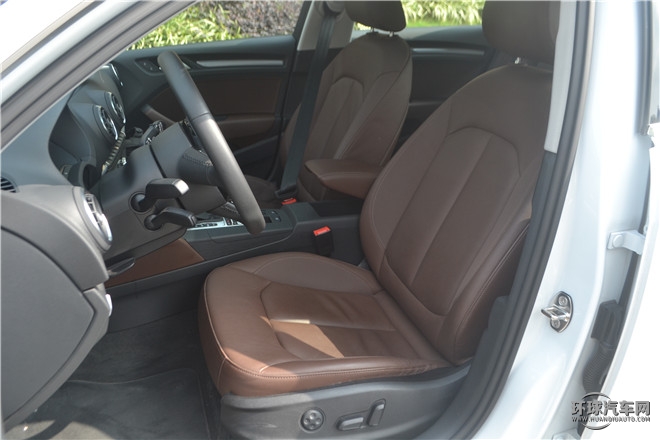 2015款 Limousine 40 TFSI 自動(dòng)豪華型