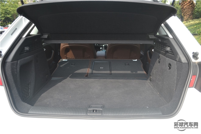 2015款 Limousine 40 TFSI 自動豪華型