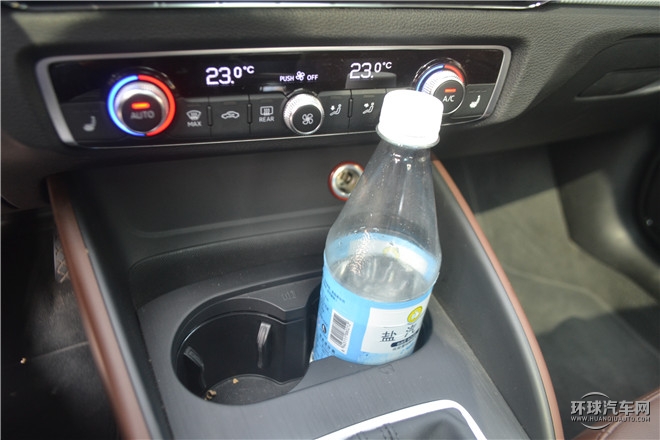 2015款 Limousine 40 TFSI 自動(dòng)豪華型