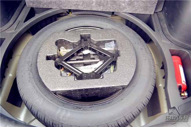 1.8T 自動(dòng)兩驅(qū)超享版