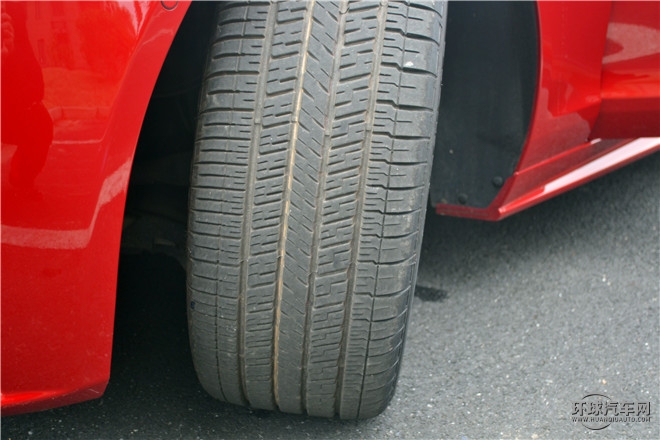 XF 3.0T 兩驅(qū)R-Sport運動版