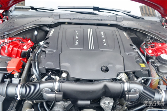 XF 3.0T 兩驅(qū)R-Sport運(yùn)動(dòng)版
