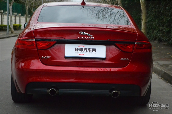 XF 3.0T 兩驅(qū)R-Sport運動版