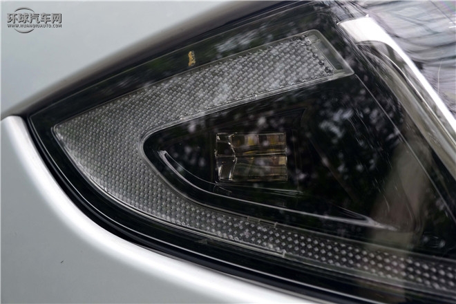 2016款 XJL 3.0 SC 四驅(qū)旗艦商務版