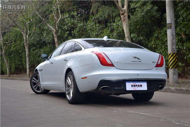 2016款 XJL 3.0 SC 四驅(qū)旗艦商務(wù)版