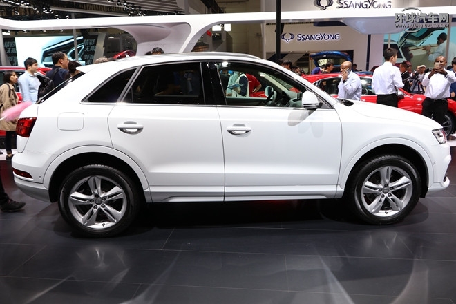 2016款 40 TFSI quattro 全時四驅(qū)運(yùn)動型
