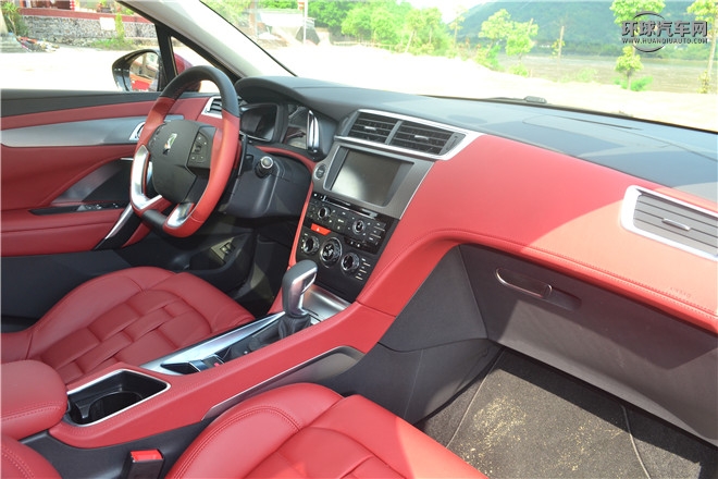 2016款 1.8T 自動(dòng)尊享版THP200