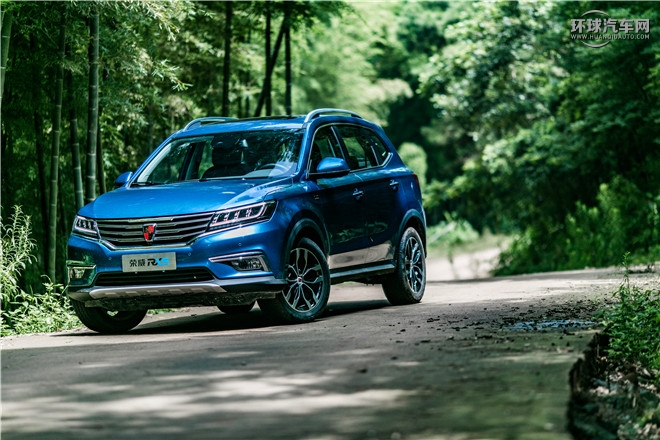 2016款 2.0T 四驅(qū)互聯(lián)網(wǎng)智尊版
