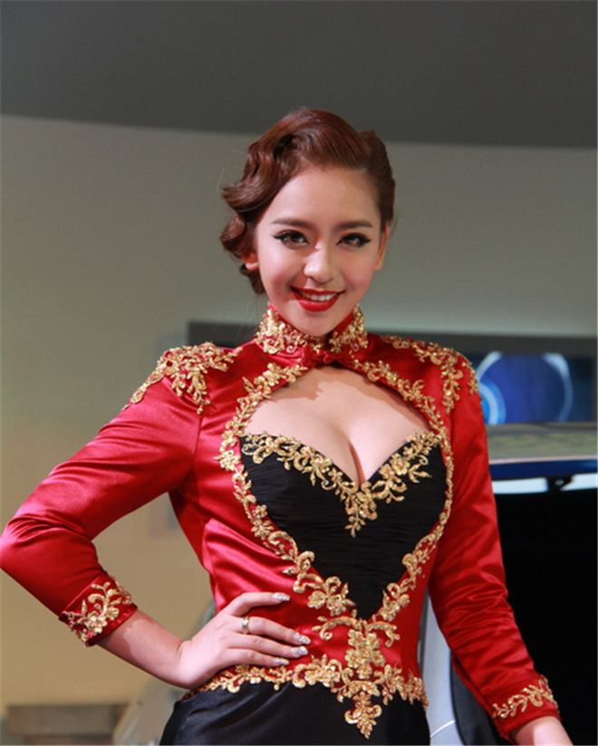 盤點(diǎn)歷屆車展那些呼之欲出的波霸女王