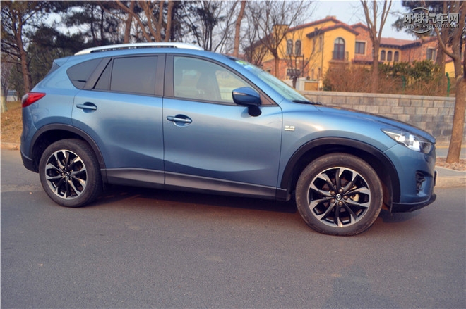 2015款 2.5L 自動四驅(qū)旗艦型