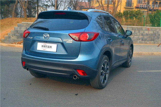 2015款 2.5L 自動(dòng)四驅(qū)旗艦型