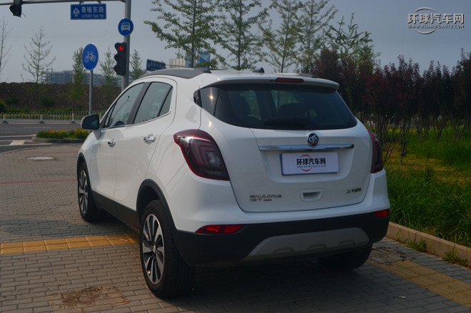 2016款 18T 自動(dòng)兩驅(qū)都市精英型
