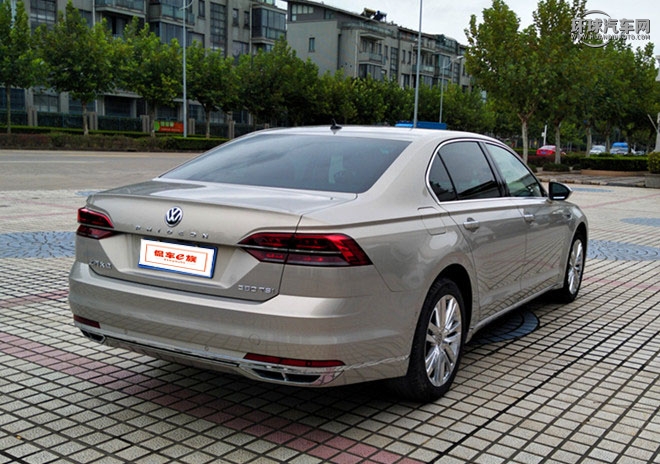 輝昂 2016款 380TSI 兩驅(qū)至尊版