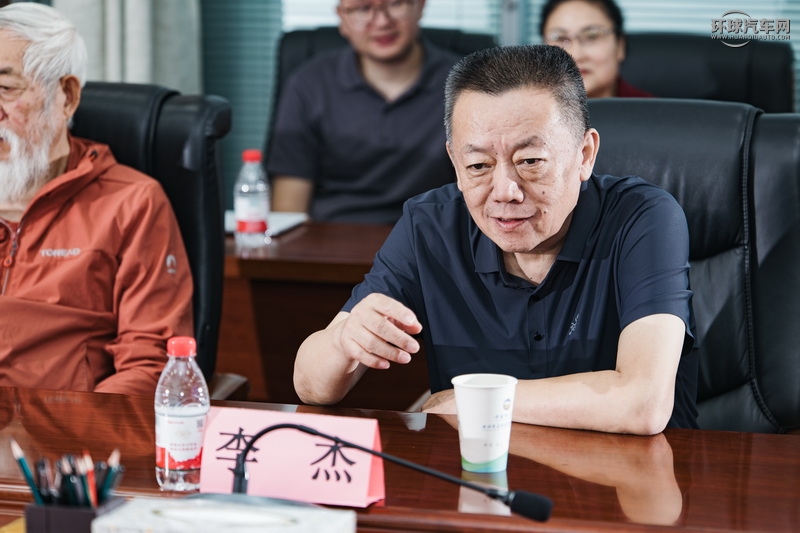 李杰_調(diào)整大小.jpg