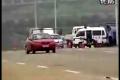 網(wǎng)友實(shí)拍 哈飛汽車路寶調(diào)頭玩漂移