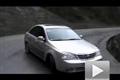 真夠驚險！車友駕凱越表演山路漂移