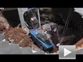 悲劇到家了！博物館地陷8輛跑車遭殃